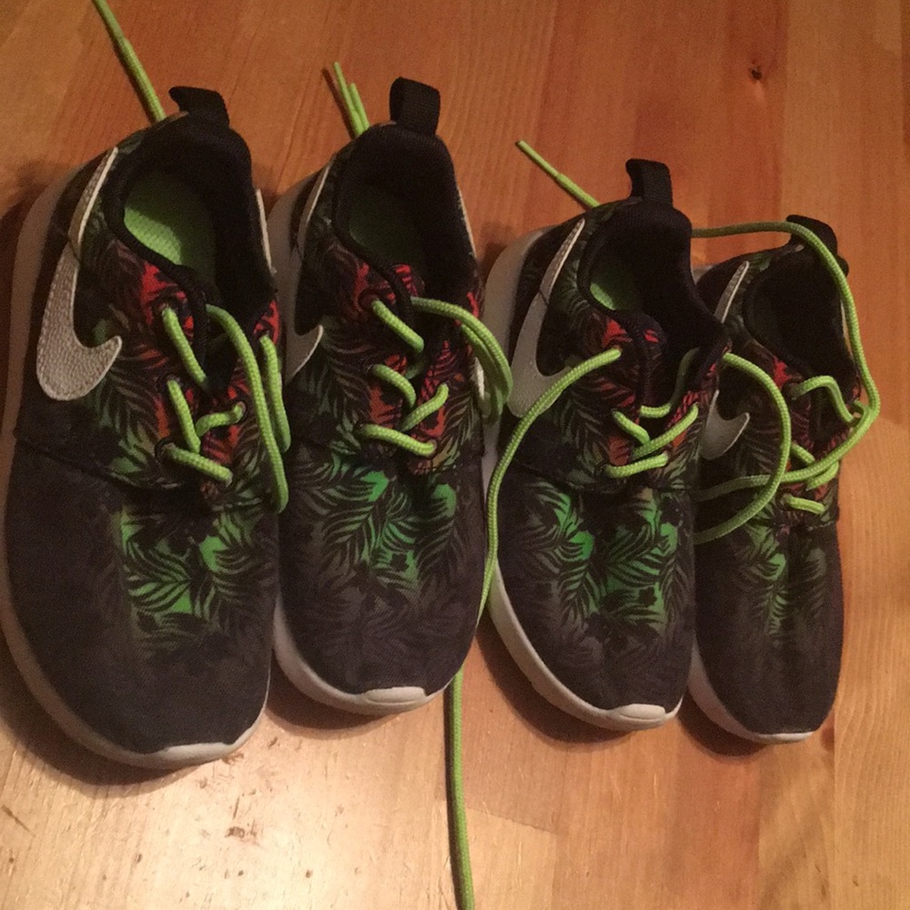 Nike toddler sneakers